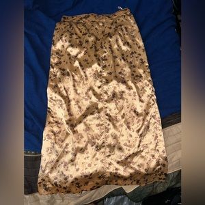 Good & Brown Floral Satin Skirt